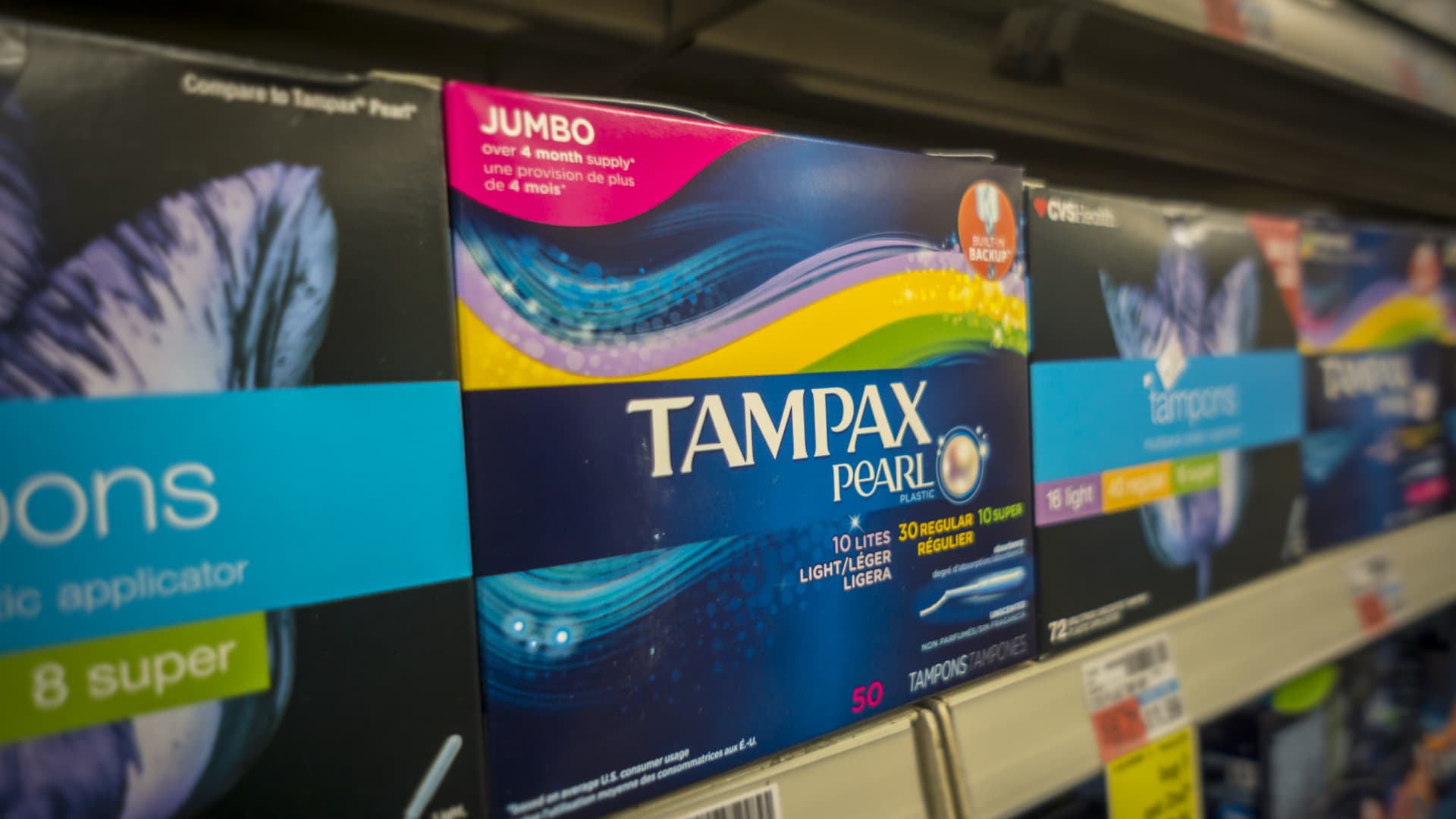 107356769-1704902832610-gettyimages-526667634-tampax_7386.jpeg
