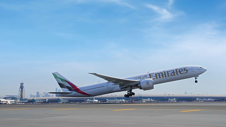 Emirates-Boeing-777-with-new-livery.jpg
