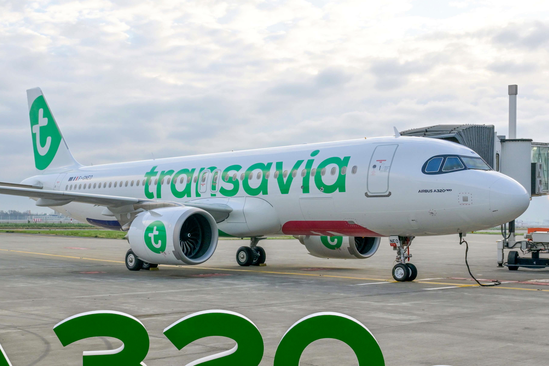 TransaviaAirbusA320neo.jpg