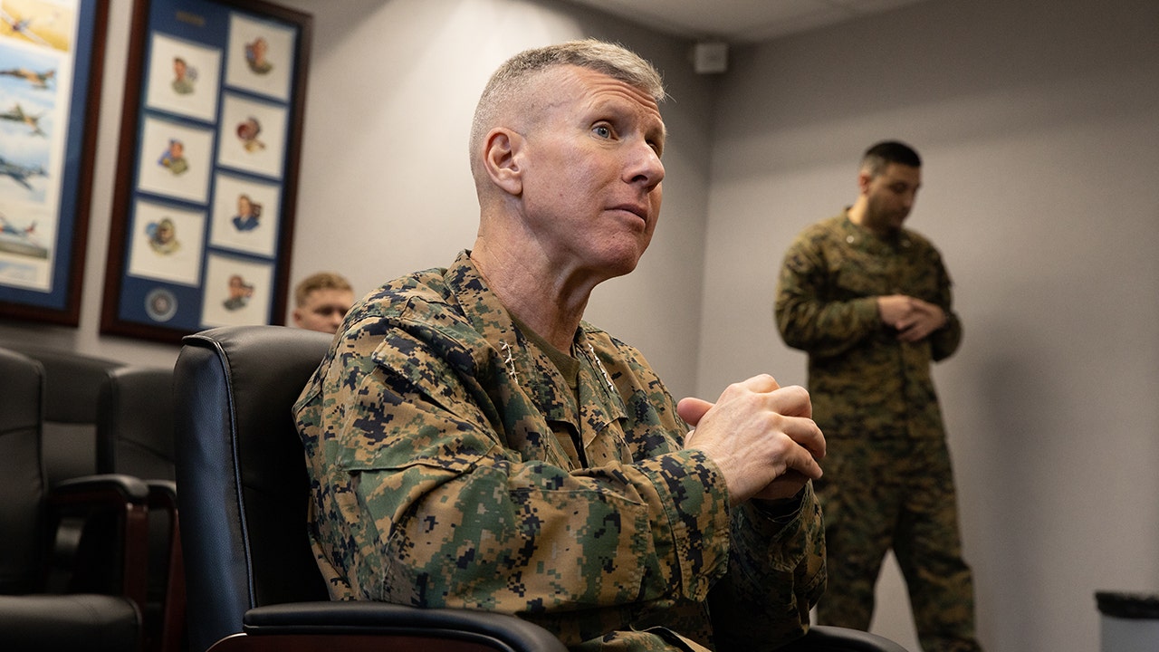U.S.-Marine-Corps-Gen.-Eric-Smith.jpg