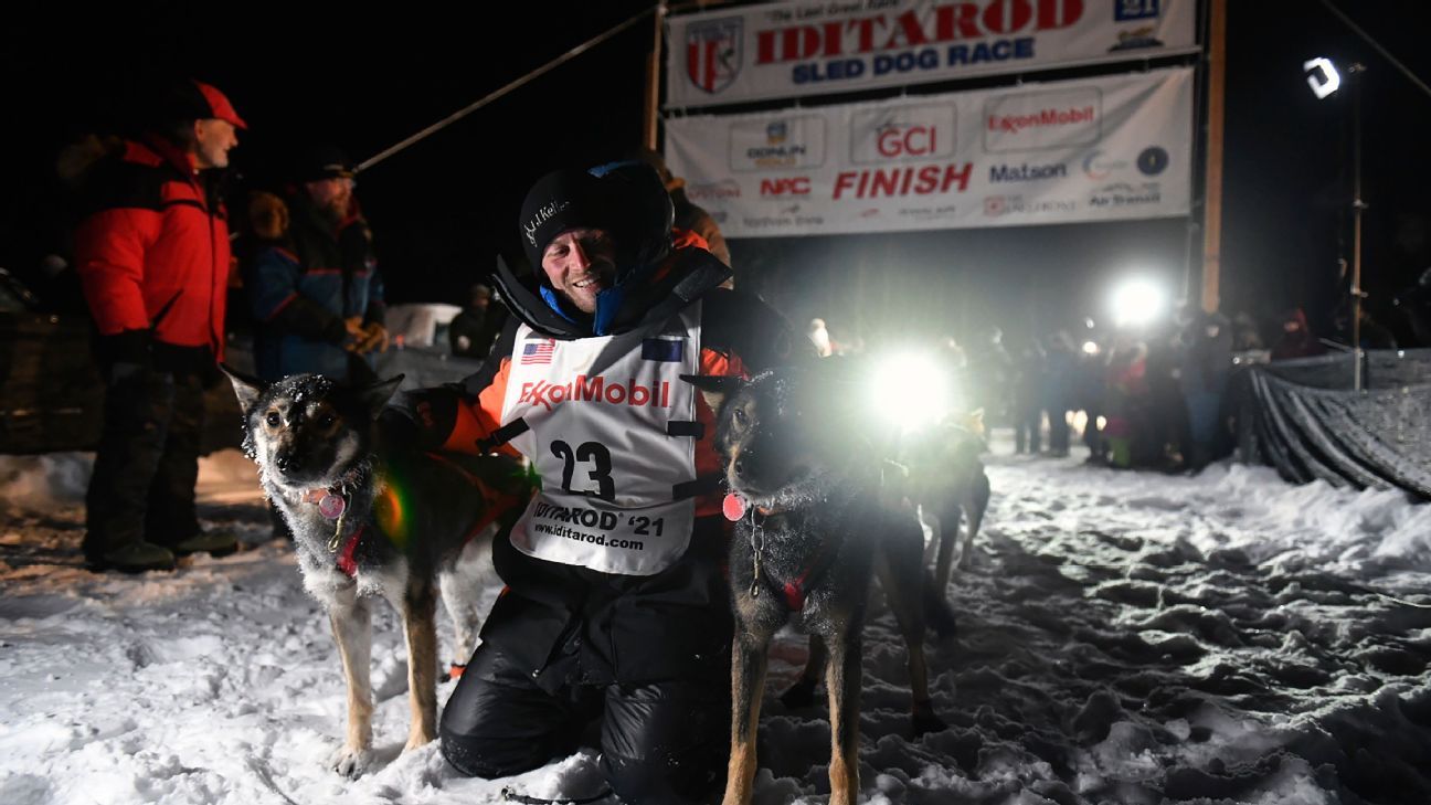 Iditarod musher receives time penalty for not properly gutting moose he