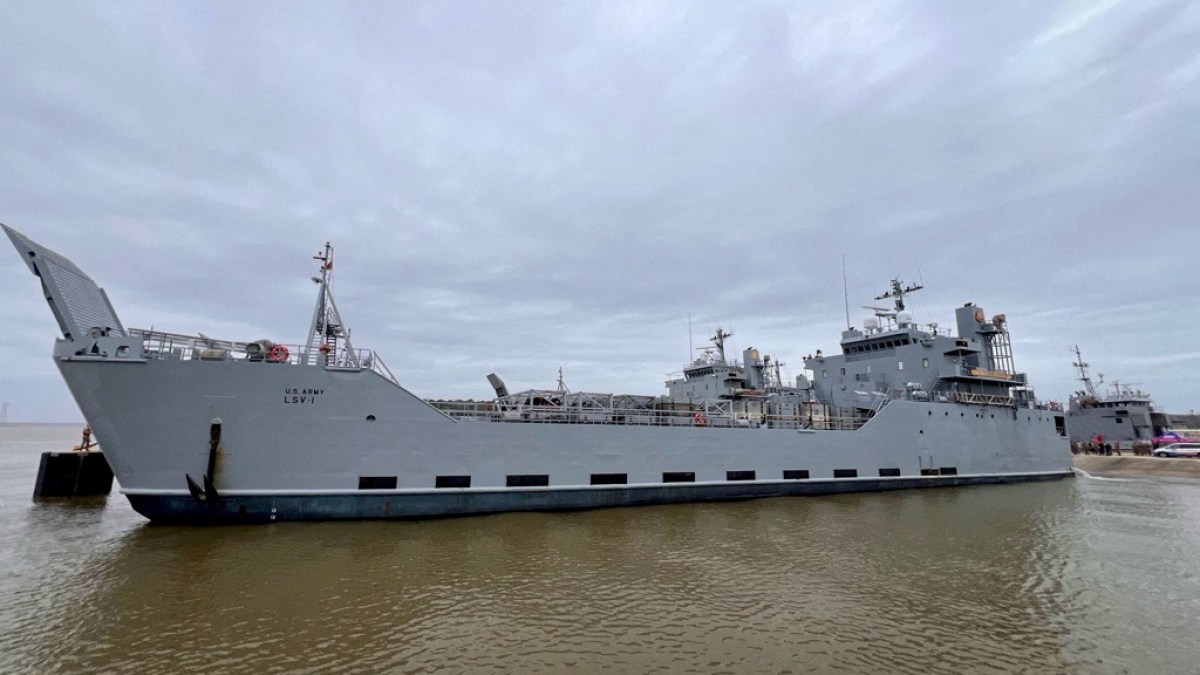 US military ship heads to Gaza to build temporary humanitarian aid port