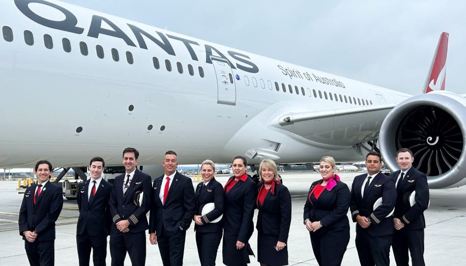 qantas-787-14th-2-916-515.jpg