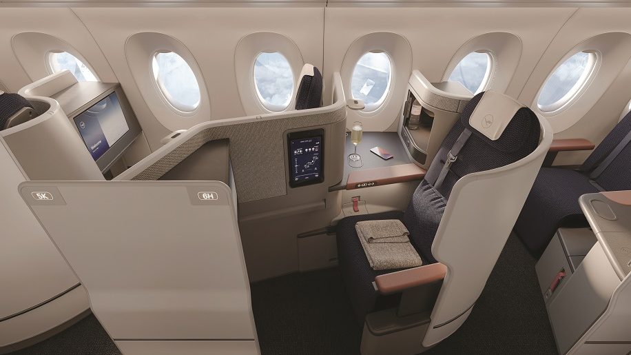 Lufthansa-Allegris-Business-Class-Privacy-and-Classic-Sitz-e1685344992539.jpg