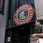 107277186-1690391604401-gettyimages-1553802110-CHIPOTLE_EARNS.jpeg