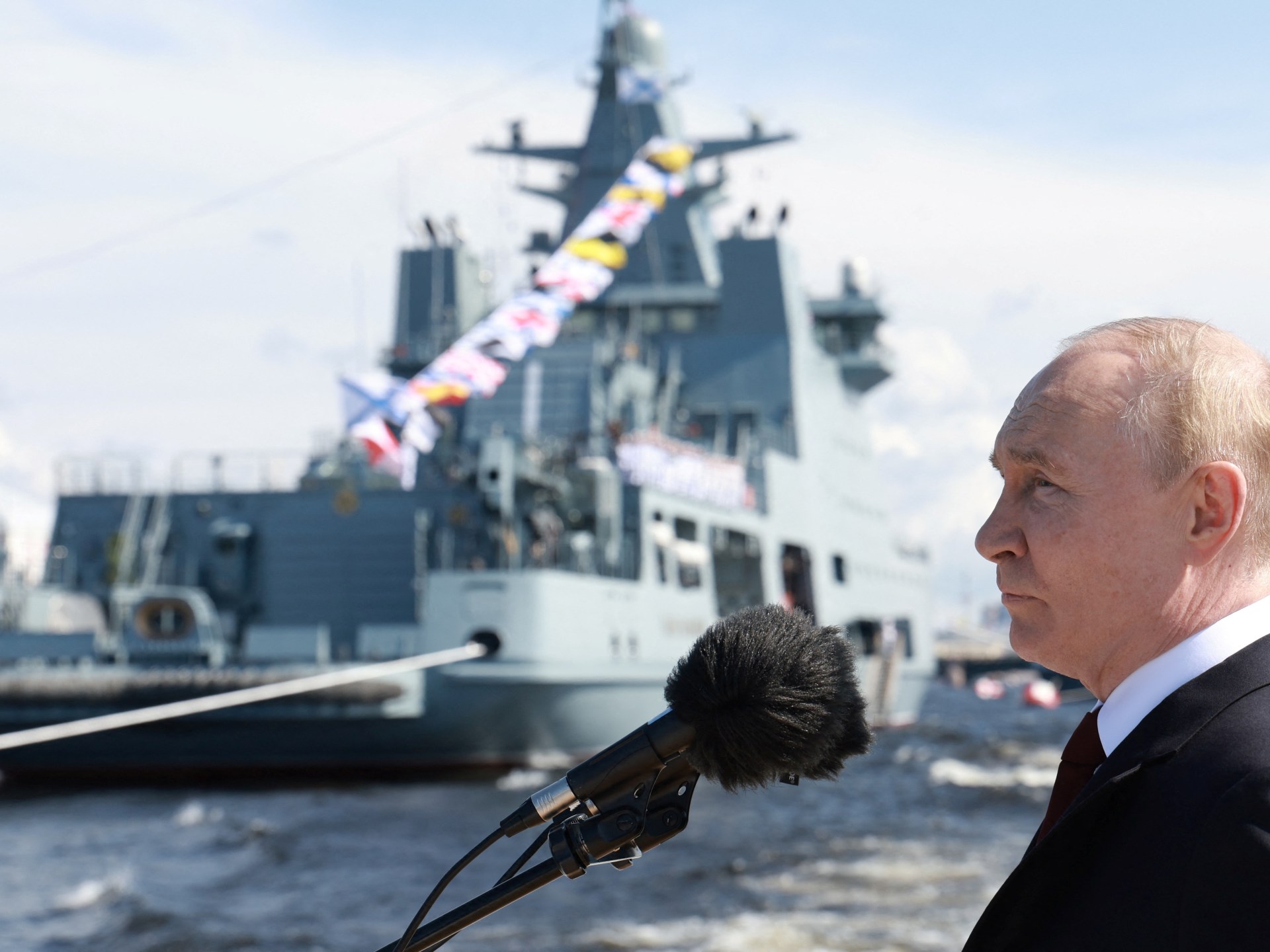 2024-07-28T110847Z_1432929911_RC2B49ASEFFQ_RTRMADP_3_UKRAINE-CRISIS-RUSSIA-NAVY-PARADE-1722166593.jp.jpeg