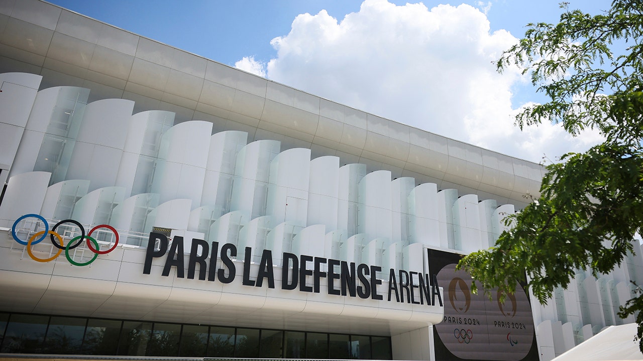 Paris-La-Defense-Arena.jpg