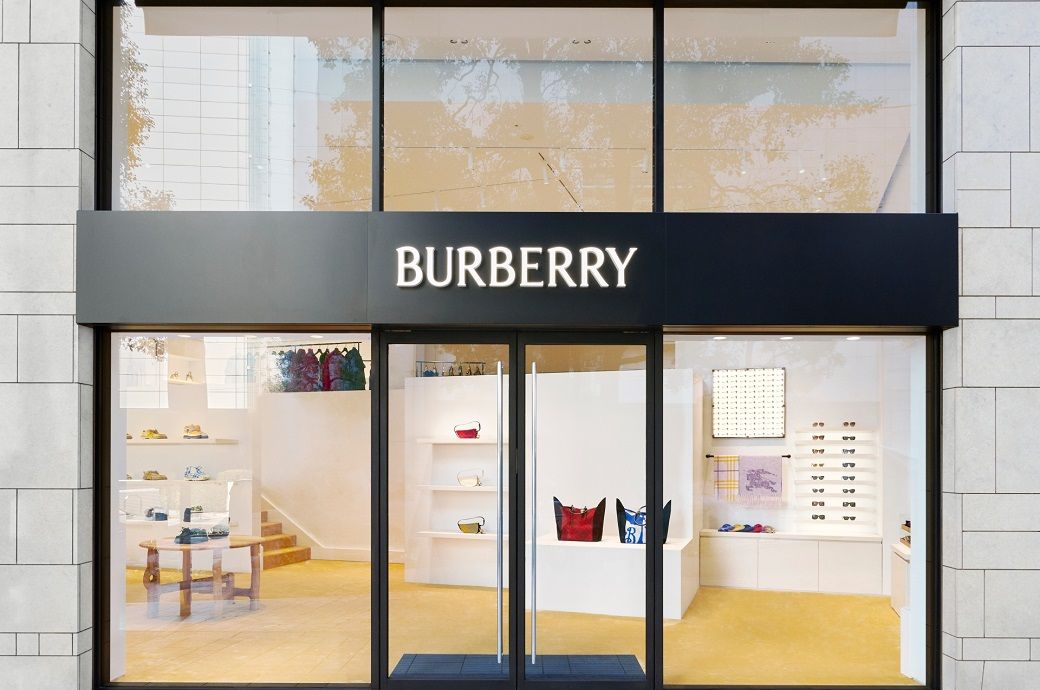 burberry-reopens-its-roppongi-hills-store-1x1-courtesy-of-burberry_308280.jpeg