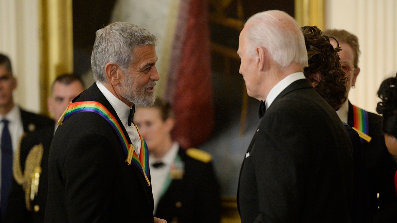 george-clooney-with-biden.jpg