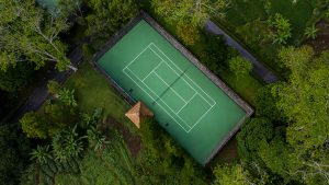 Amanjiwo-Indonesia-Tennis-court_33170-300x169.jpg