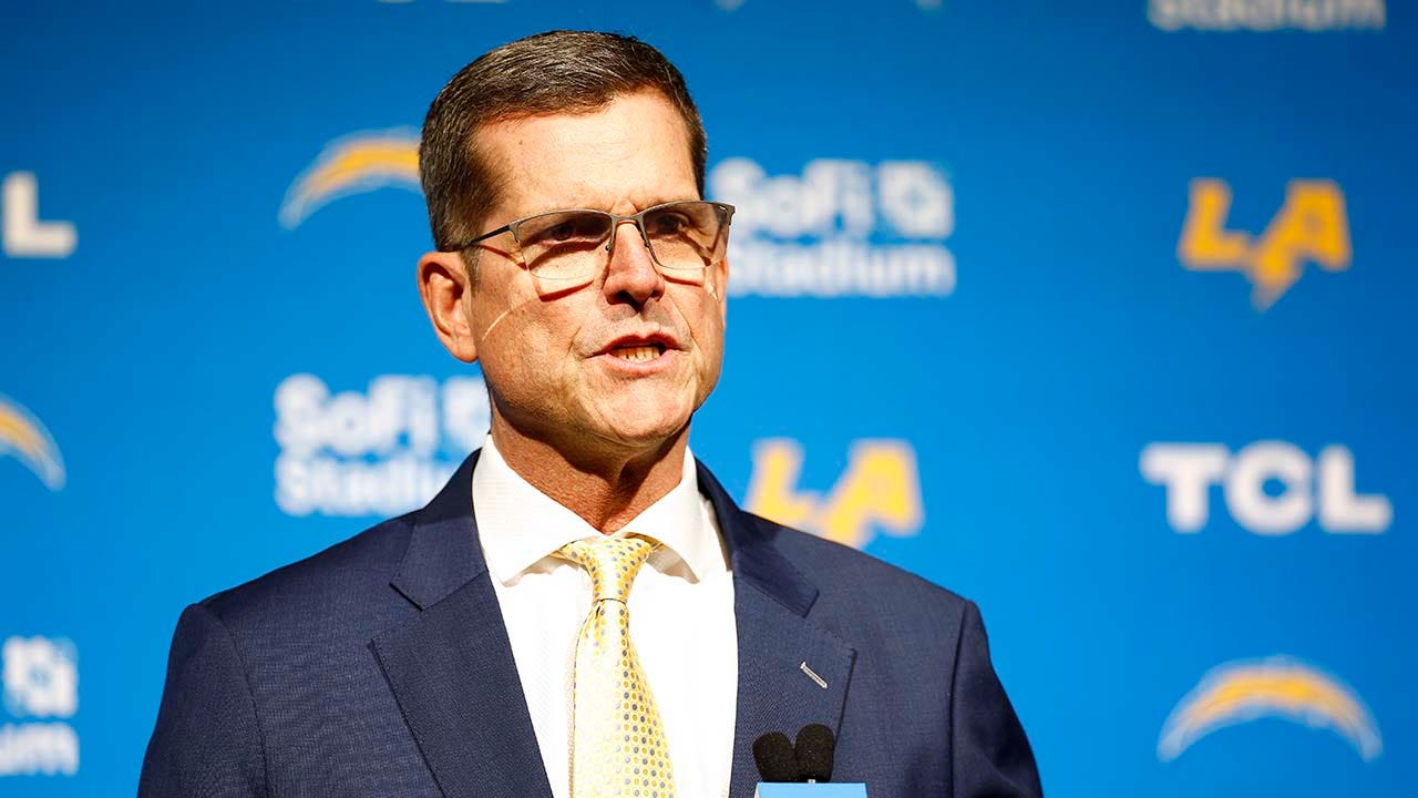 Chargers-Jim-Harbaugh.jpg