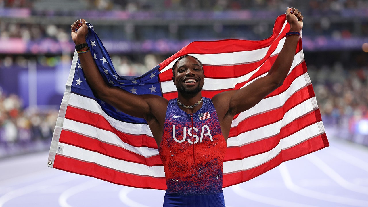 noah-lyles-flag.jpg