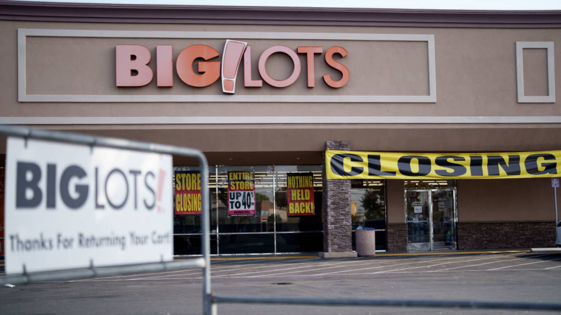 108030918-1725884010674-gettyimages-2170058106-BIG_LOTS_BANKRUPTCY.jpeg