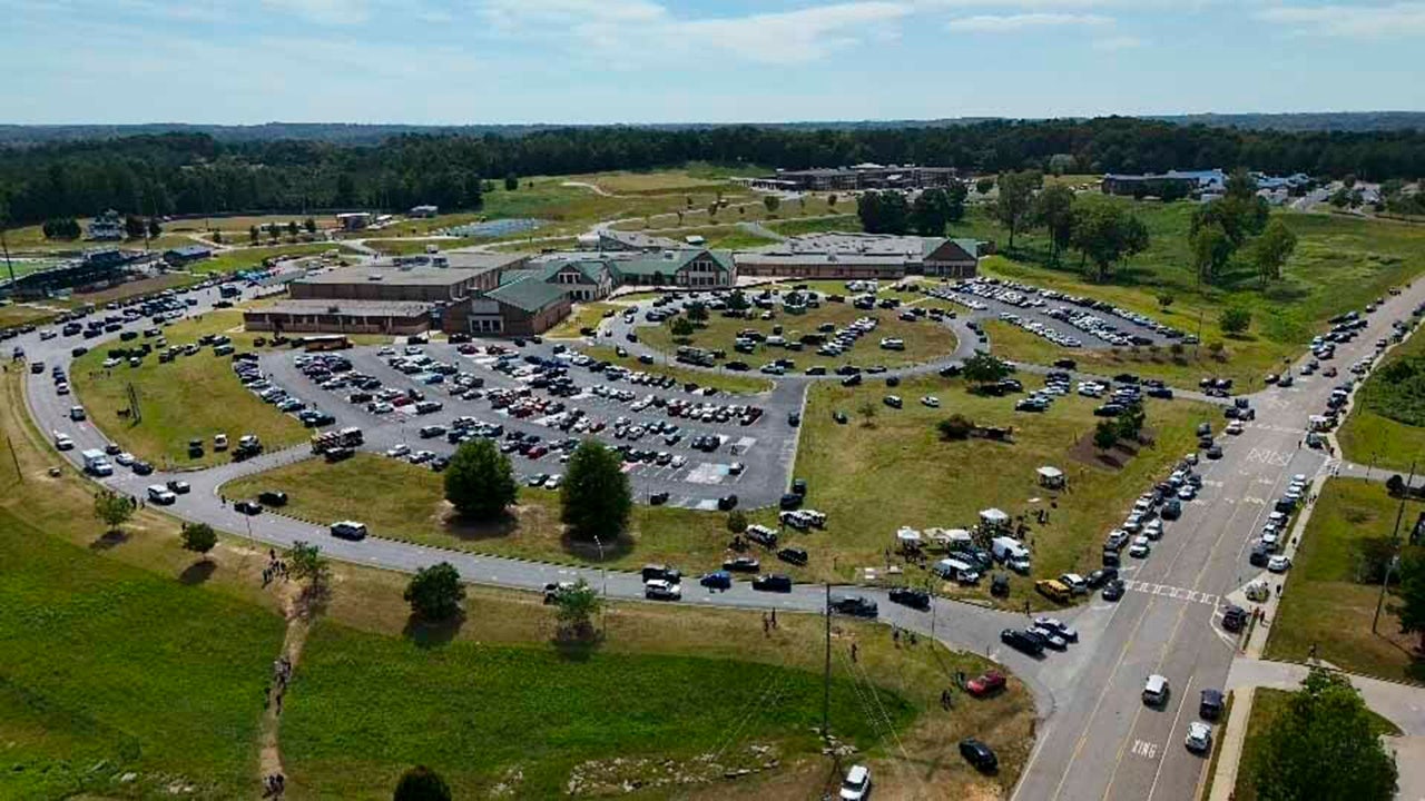 Apalachee-High-School-Shooting-Georgia_27.jpg