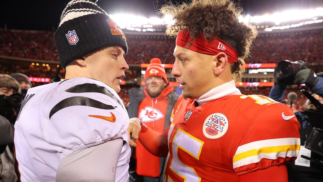 Burrow-Mahomes.jpg