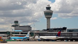 Delta-KLM-Schiphol-300x169.jpg