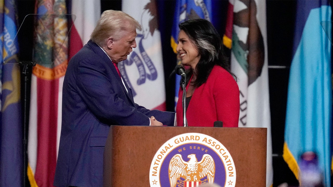 gabbard-trump.jpg