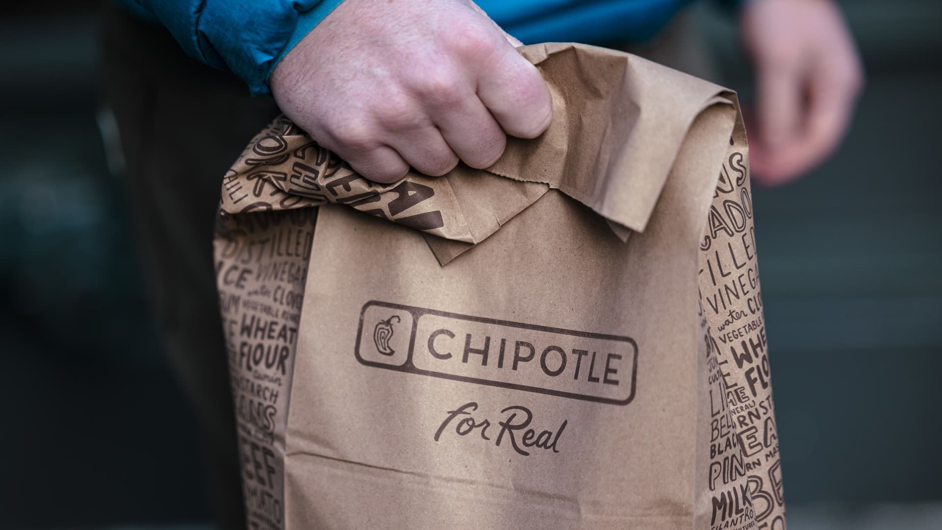 108010993-1721825509853-gettyimages-1980611058-CHIPOTLE_EARNS.jpeg