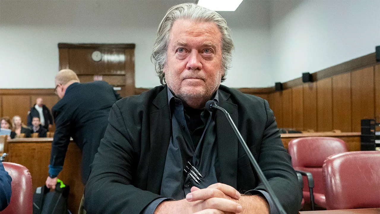 steve-bannon.jpg