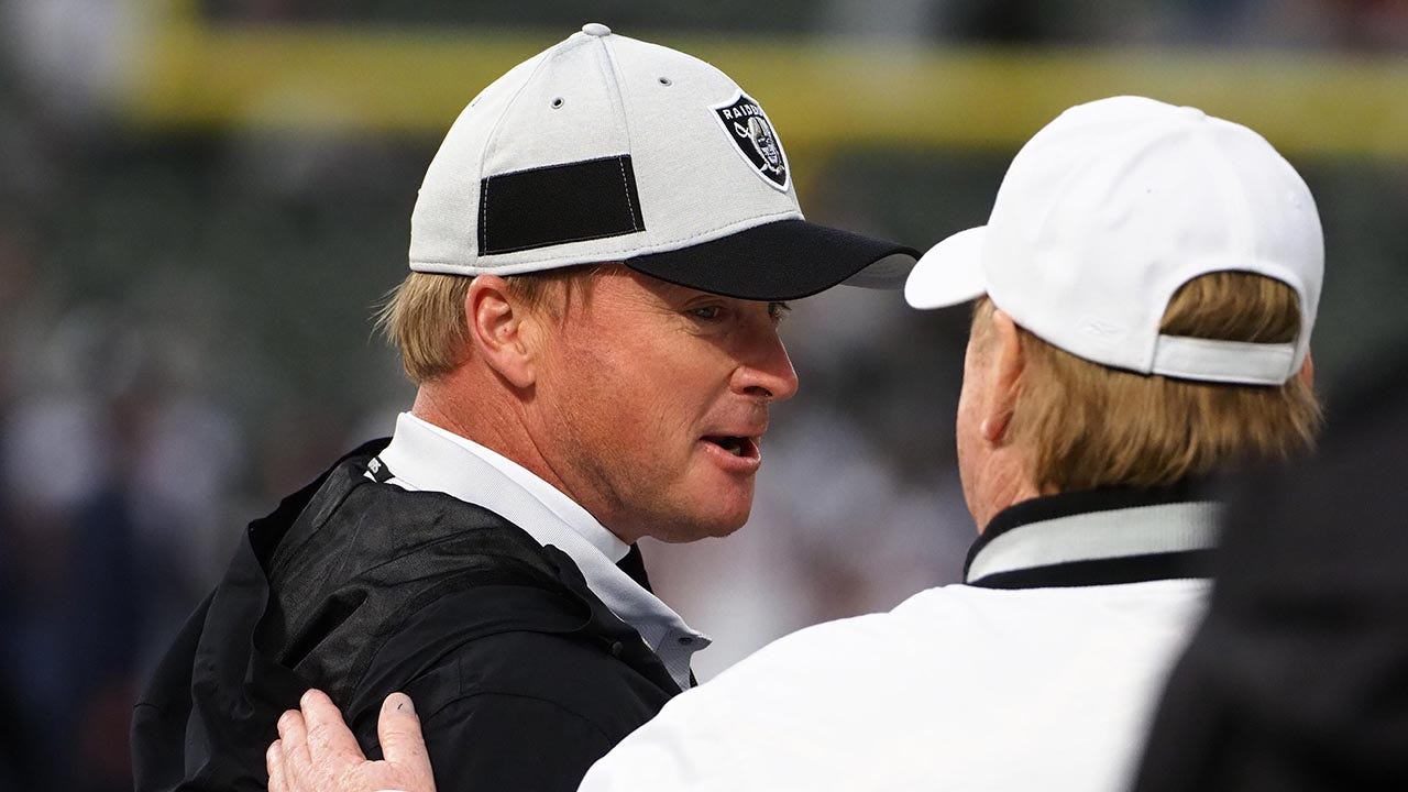 jon-gruden-mark-davis-2.jpg