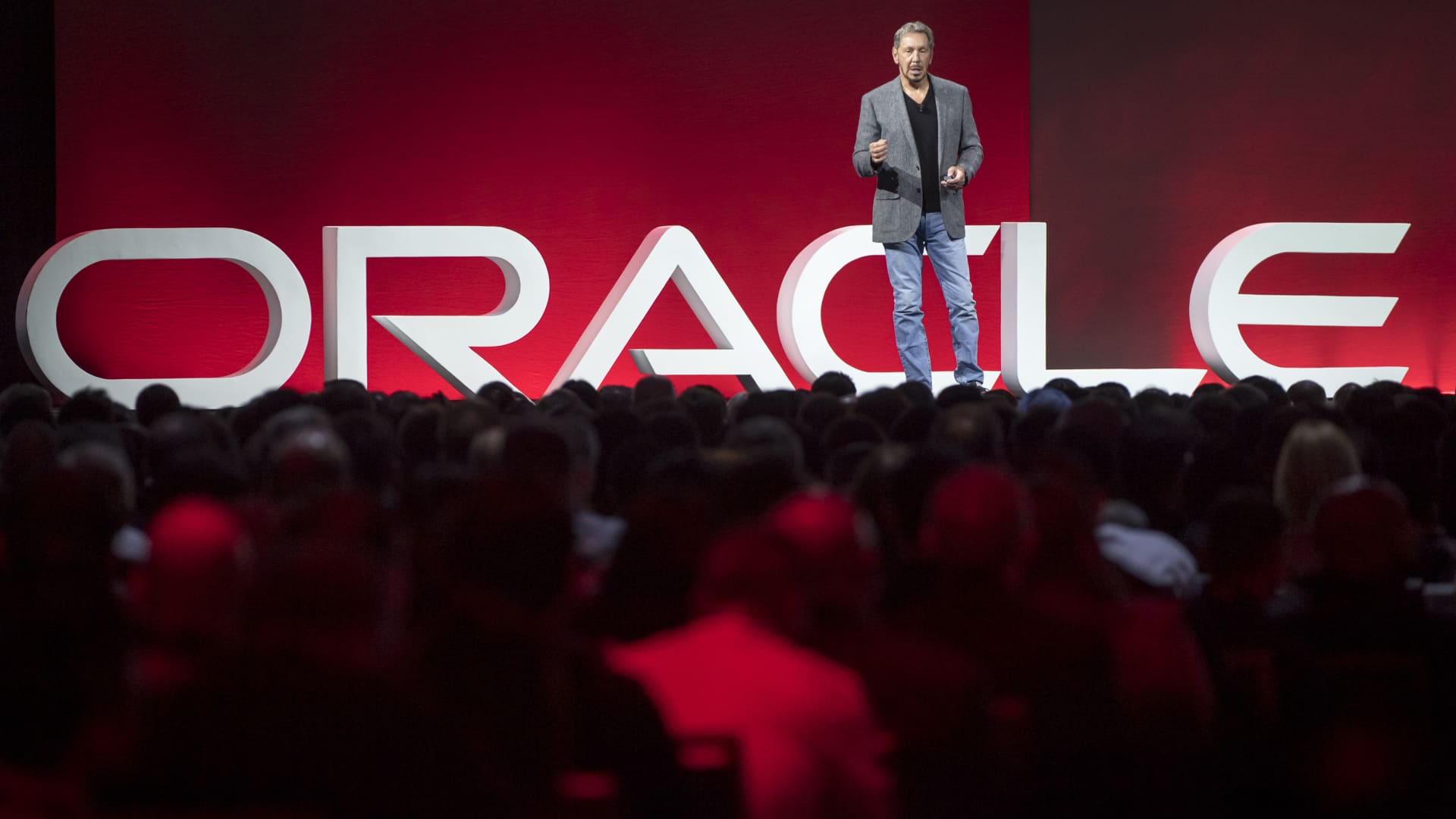 108079907-1735227329229-108079907-1735218144667-gettyimages-1052778952-ORACLE_OPENWORLD_2018.jpg