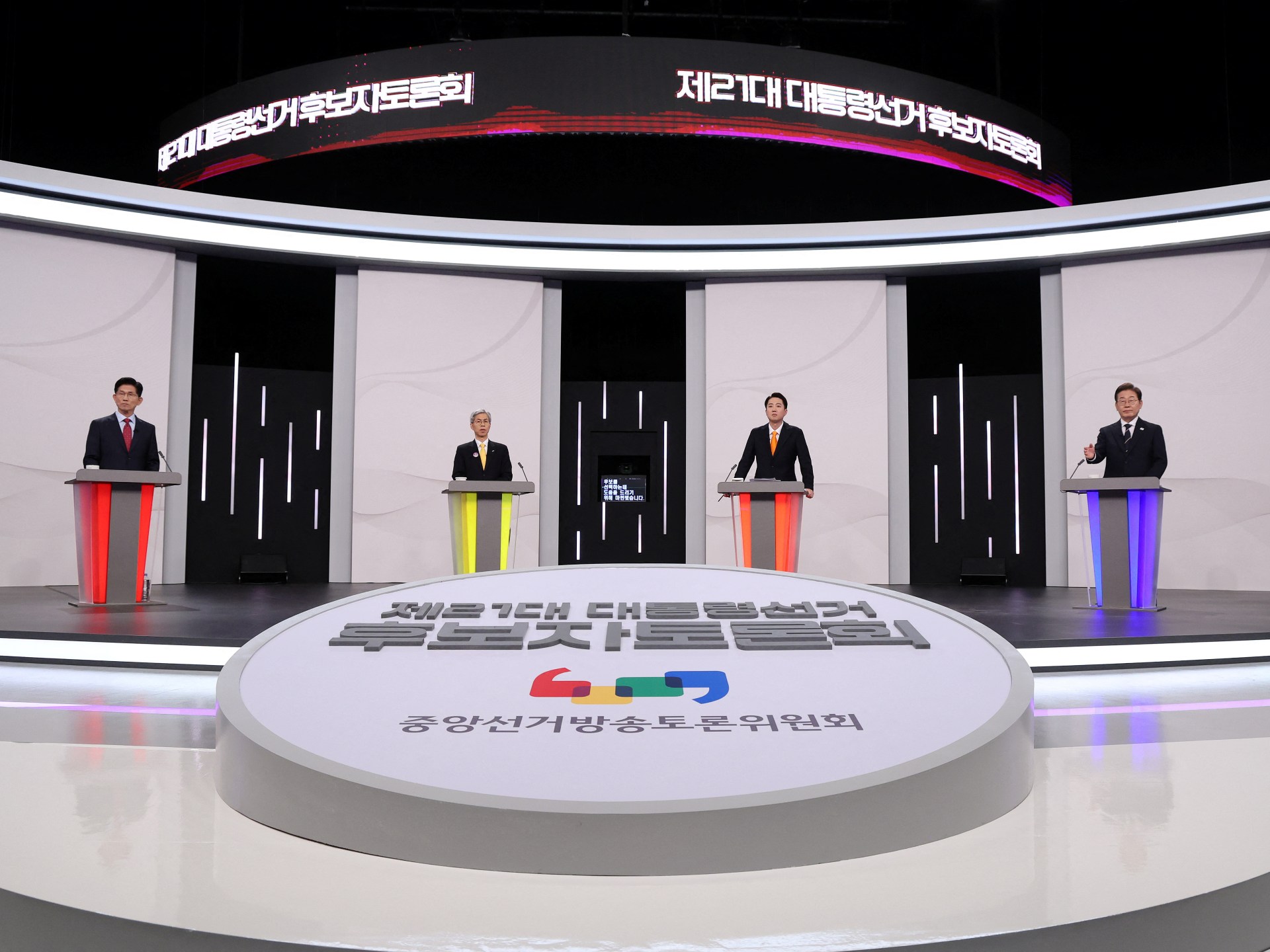2025-05-18T112825Z_153728477_RC2AKEASAAJ7_RTRMADP_3_SOUTHKOREA-ELECTION-1747577433.jpg