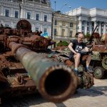 2025-08-07T134917Z_1270681836_RC2D2GAEYL6I_RTRMADP_3_UKRAINE-CRISIS-DAILYLIFE-1754610573.jpg