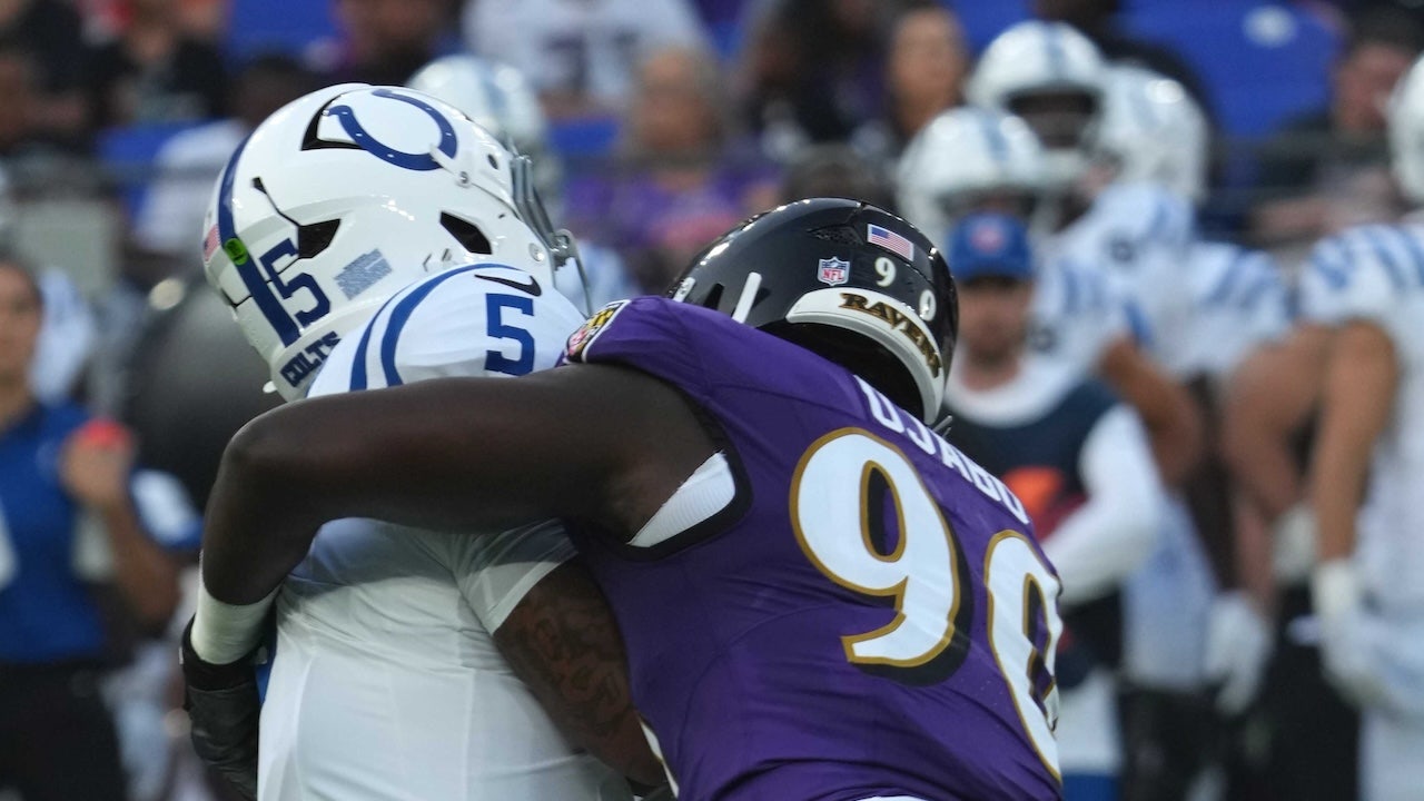 anthony-richardson-sack.jpg