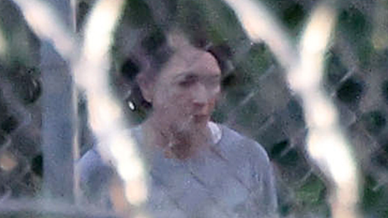 ghislaine-maxwell-jeffrey-epstein-prison-fox-news_007.jpg