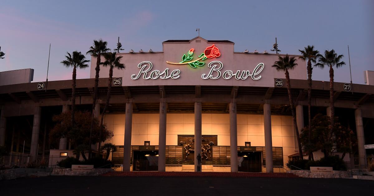 urlhttps3A2F2Fcalifornia-times-brightspot.s3.amazonaws.com2F0b2F282F869895bf4077bd752385dd1d.jpeg