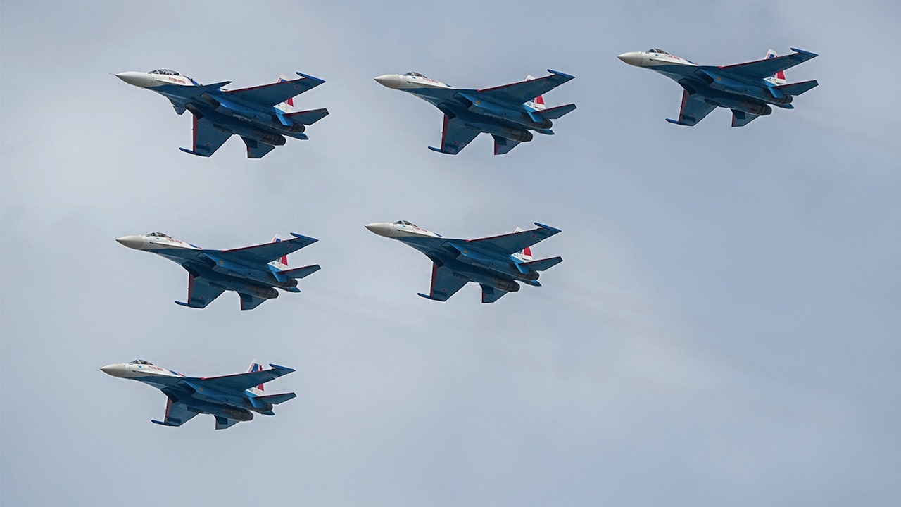 russian-bombers-in-formation.jpg