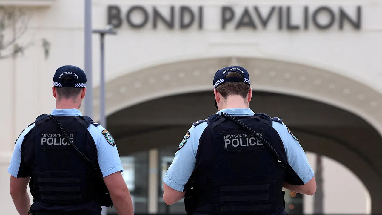 police-bondi-beach-shooting-sydney-australia.jpg