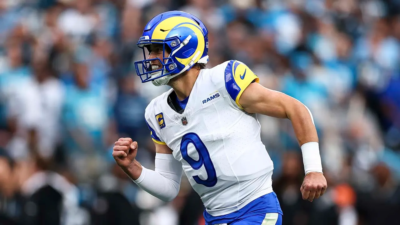 matthew-stafford-los-angeles-rams-celebrates.jpg
