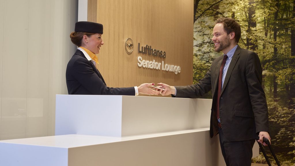 lufthansa-senator-lounge-1024x576.jpg