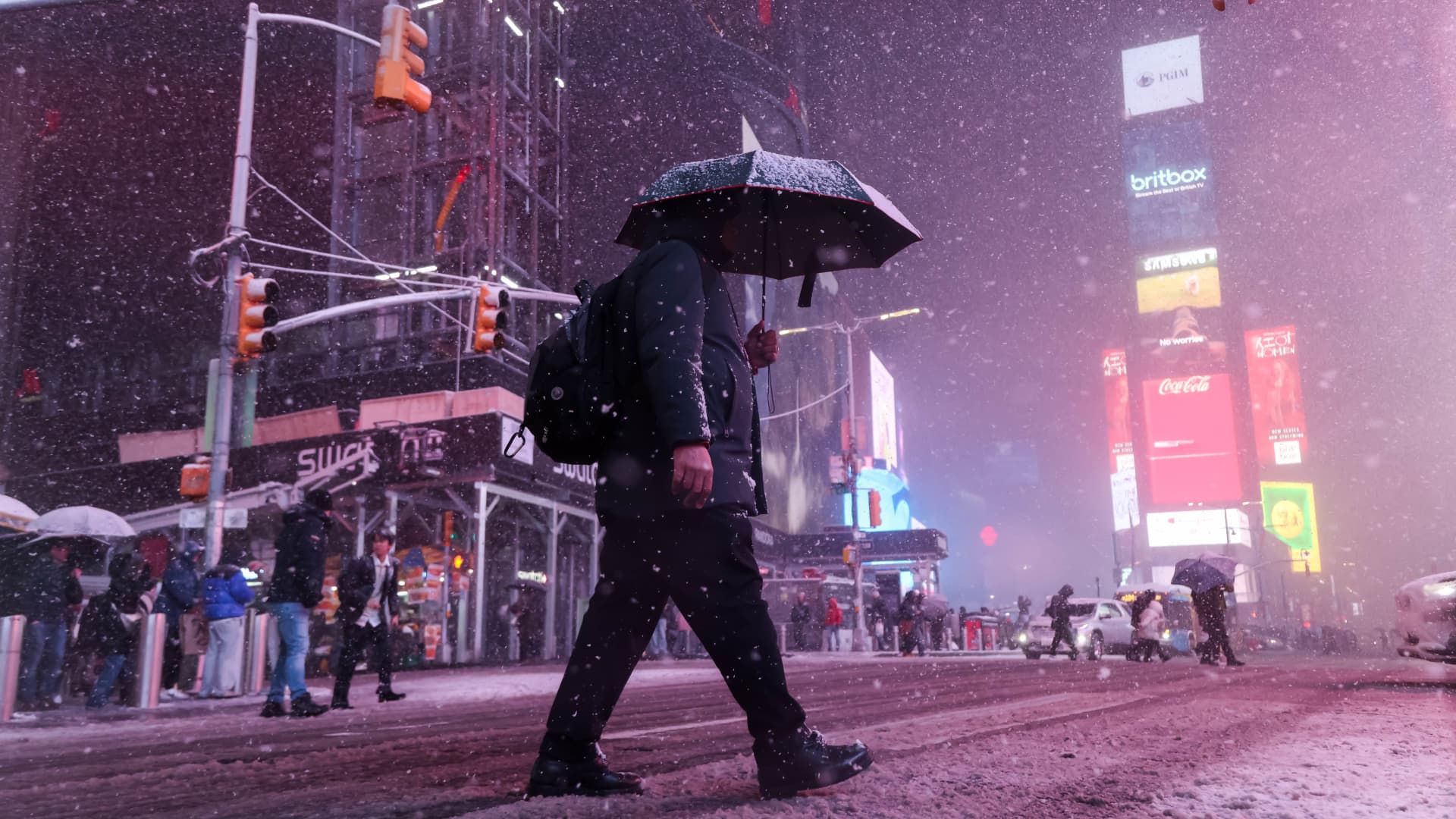108268334-1771836522778-gettyimages-2262602462-US_WINTER_STORM.jpeg