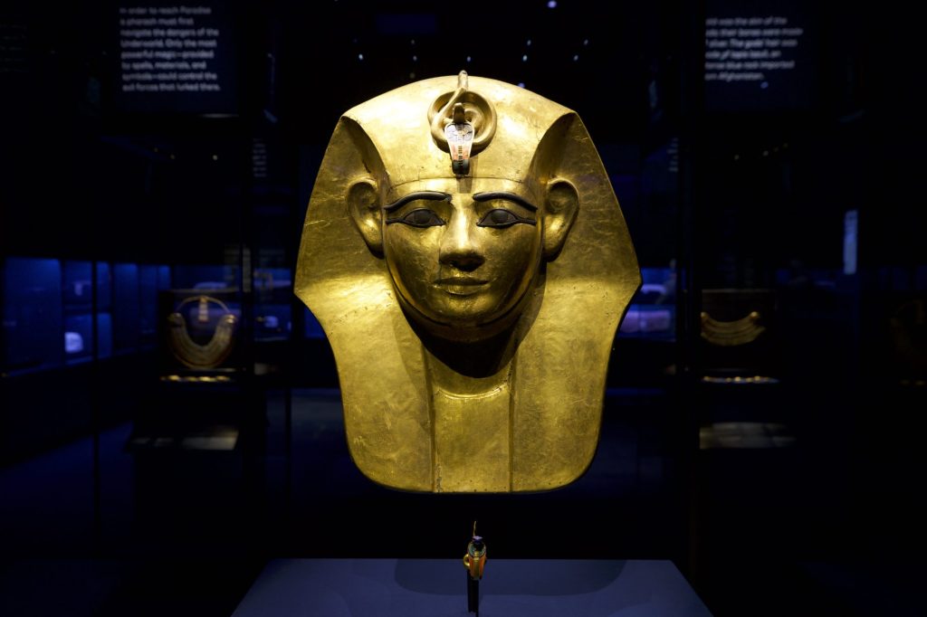Gold-plated-Wooden-Mask-from-the-Coffin-of-Amenemope-Ramses-The-Pharaohs_-Gold-Exhibition-C2A9-NEO.jpeg