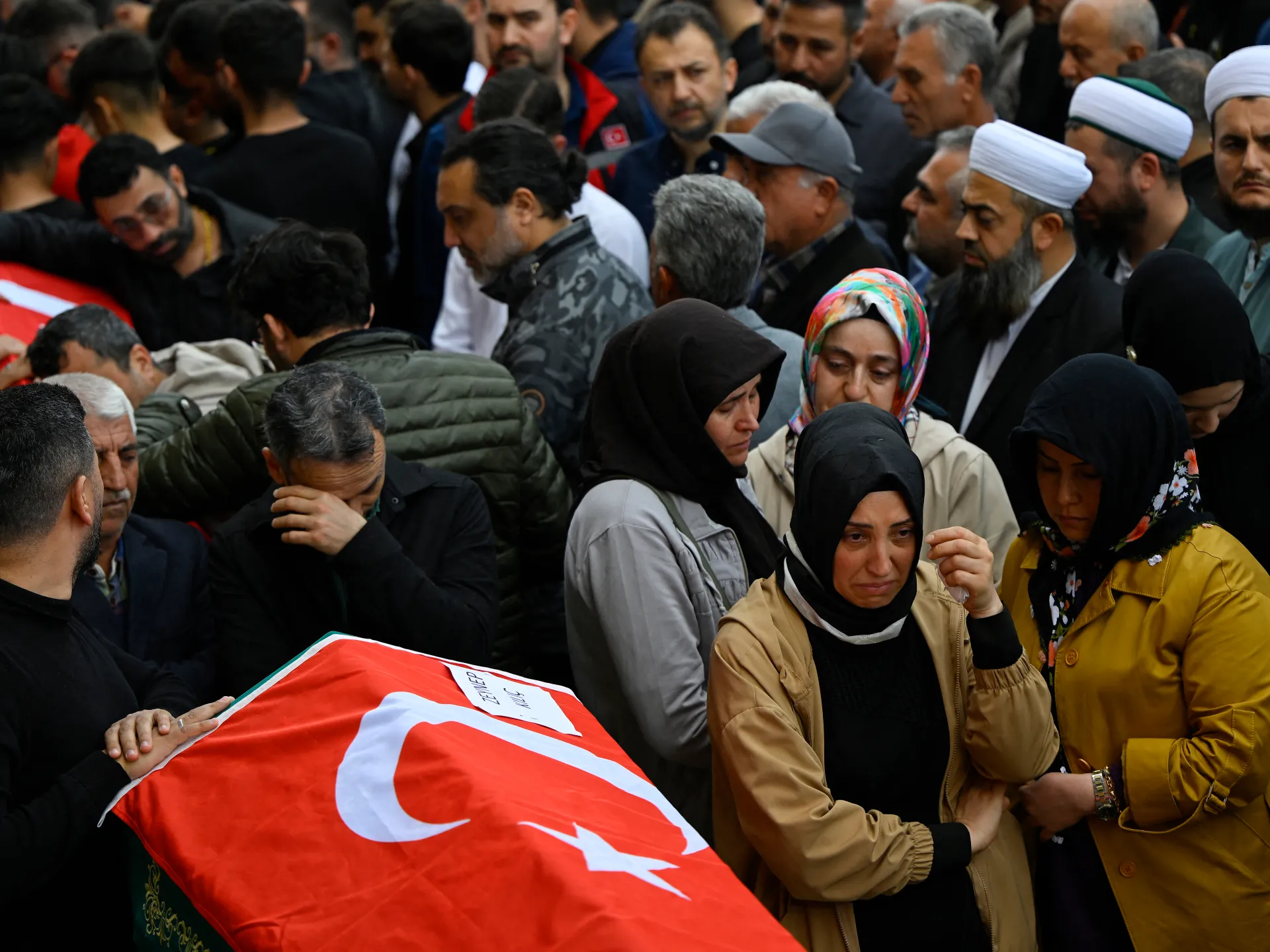 AFP__20260416__A7ZC2WE__v1__HighRes__TurkeyShootingSchoolFunerals-1776352630.jpg