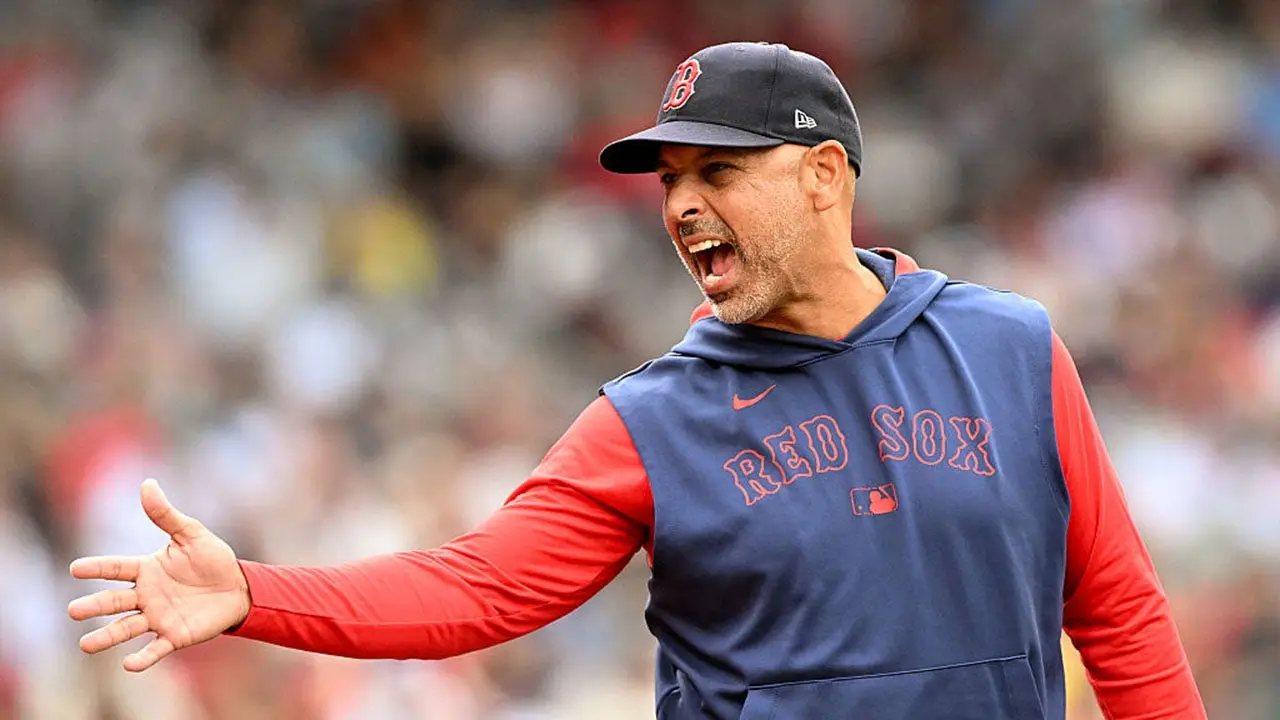 alex-cora-umpire-fenway-fox-news-001.jpeg