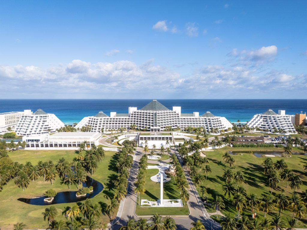 005cParadisusCancun-General-Aerial-1024x768.jpg