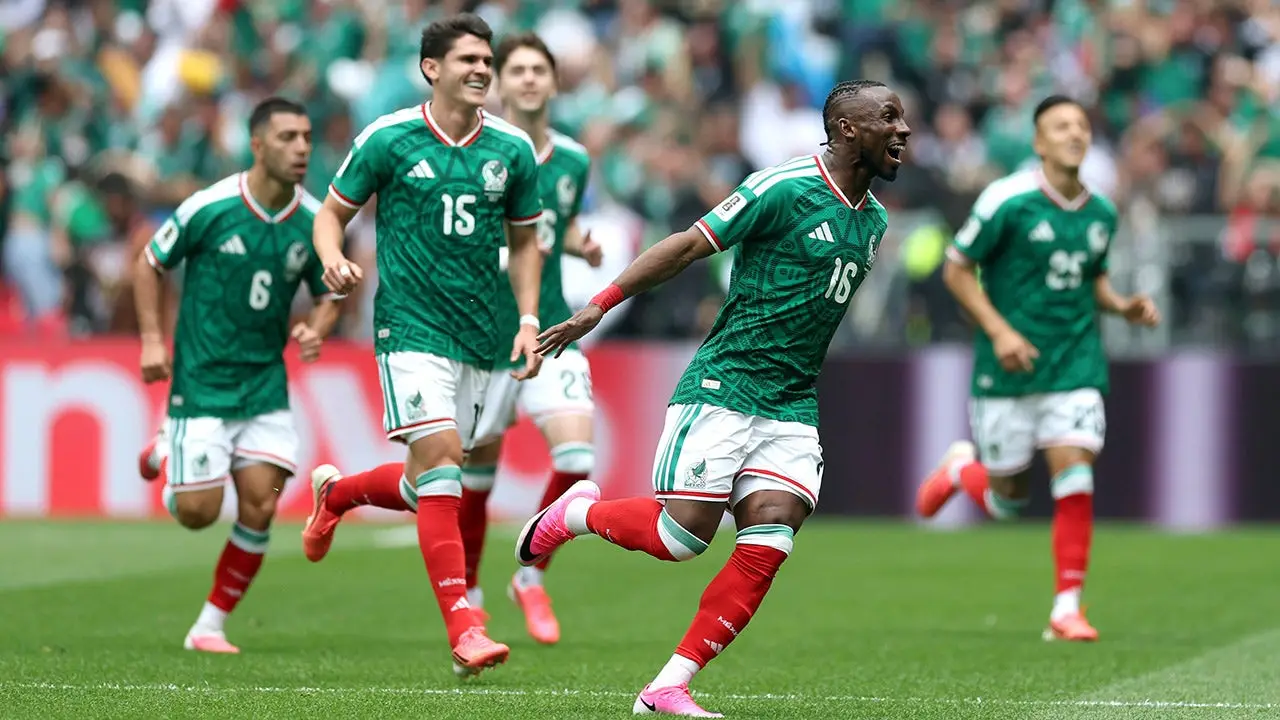 julian-quinones-mexico-goal-fox-news-001.jpeg