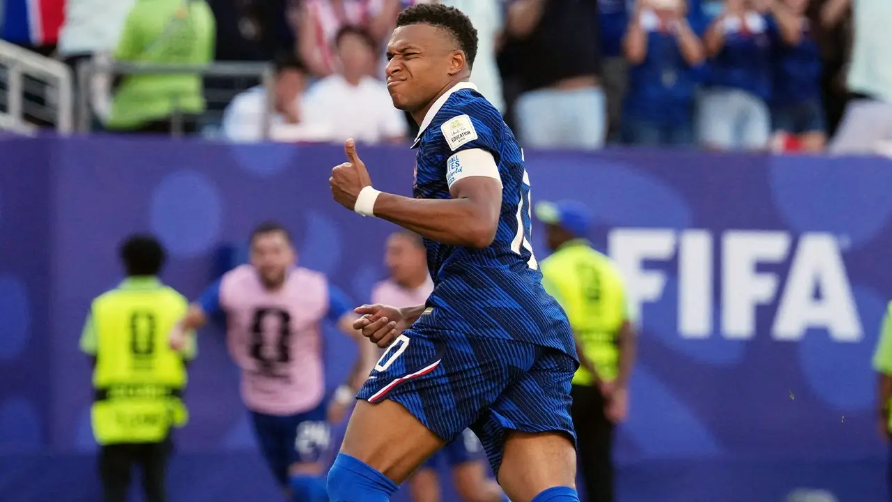 mbappe-pk.jpg