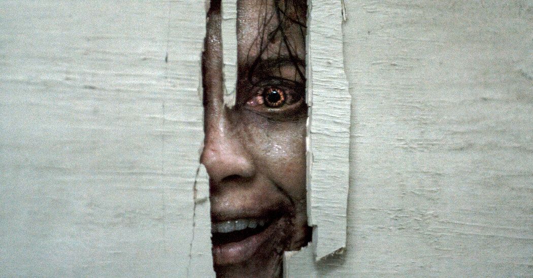 09cul-evildeadburn-review1-bfwh-facebookJumbo-v2.jpg