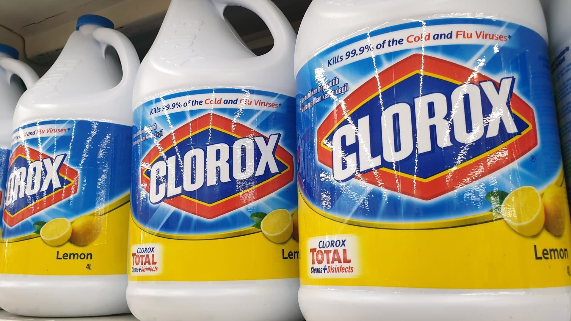 106984350-1638556308191-bottles-of-clorox-bleach-on-store-shelves_t20_gLoQyN.jpg