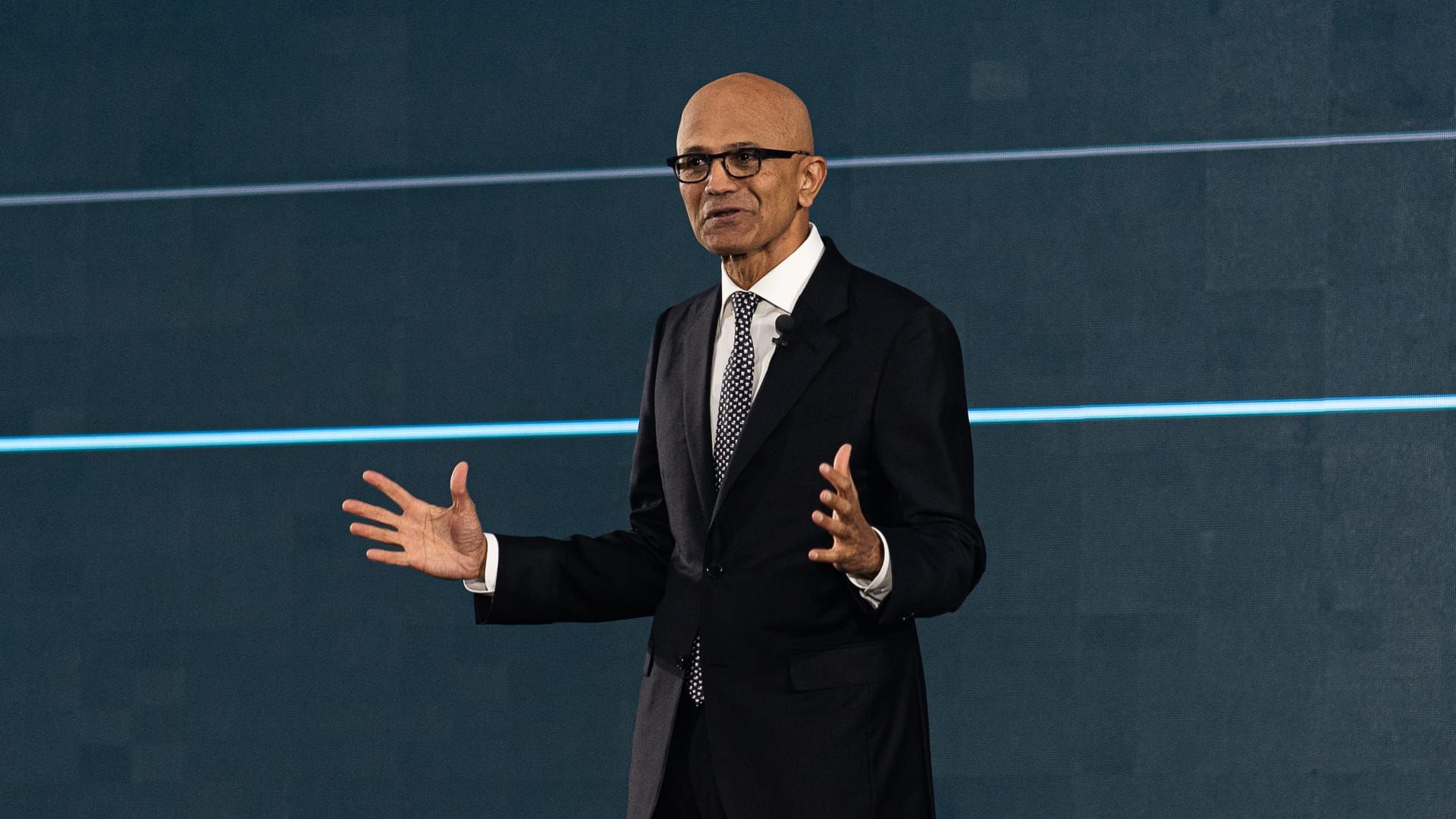 108038597-1727207267479-gettyimages-2150491891-SatyaNadella-5JPG.jpeg