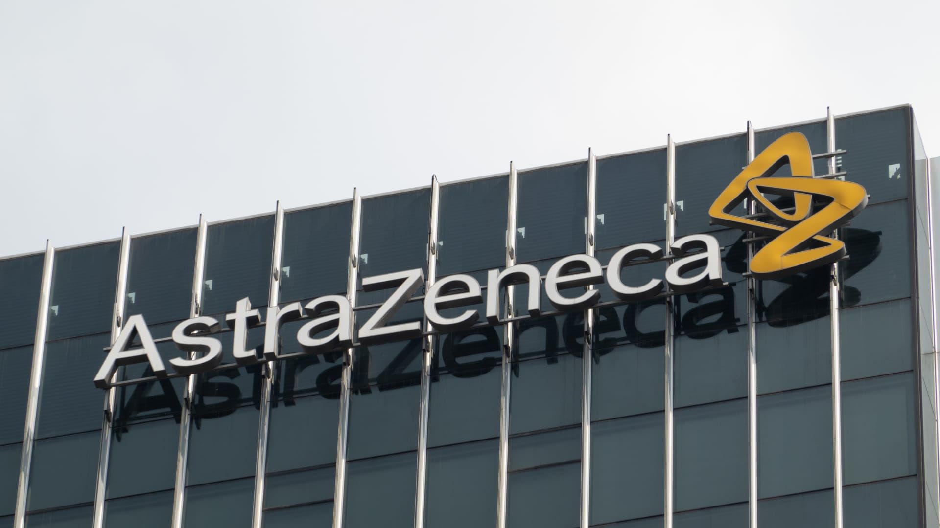 108174883-1753162054529-gettyimages-2221649511-Astrazeneca_Office_Building_in_Shanghai.jpeg