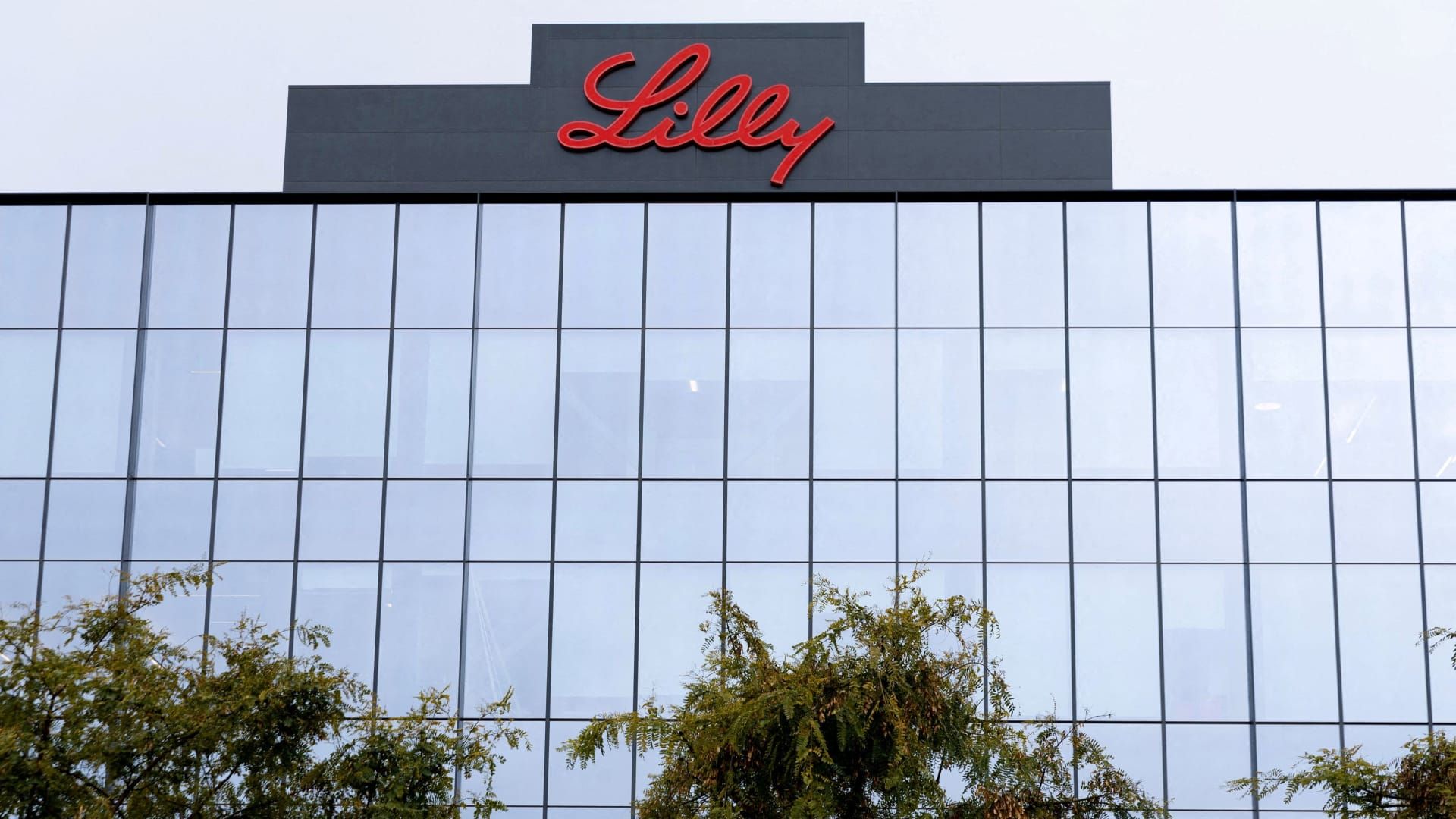 108184894-17550206822025-08-12t173750z_397057516_rc26lz9i31dr_rtrmadp_0_usa-texas-eli-lilly.jpeg