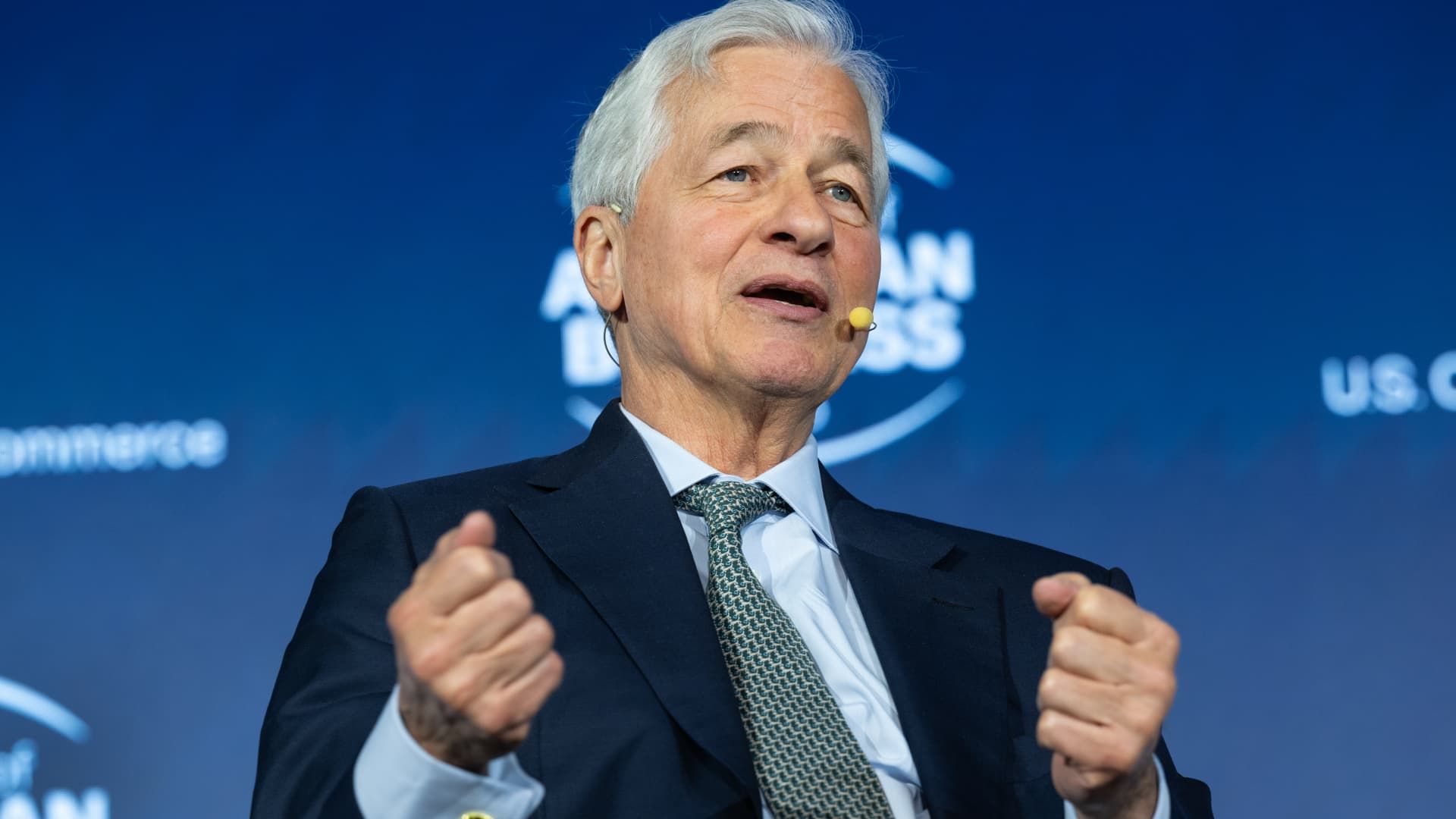 108253517-1768570064777-gettyimages-2255820492-DIMON_INTERVIEW.jpeg