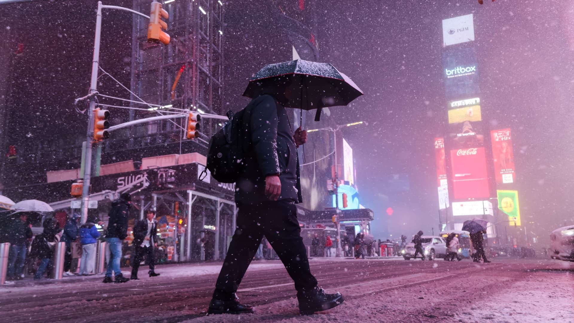 108268334-1771836522778-gettyimages-2262602462-US_WINTER_STORM.jpeg