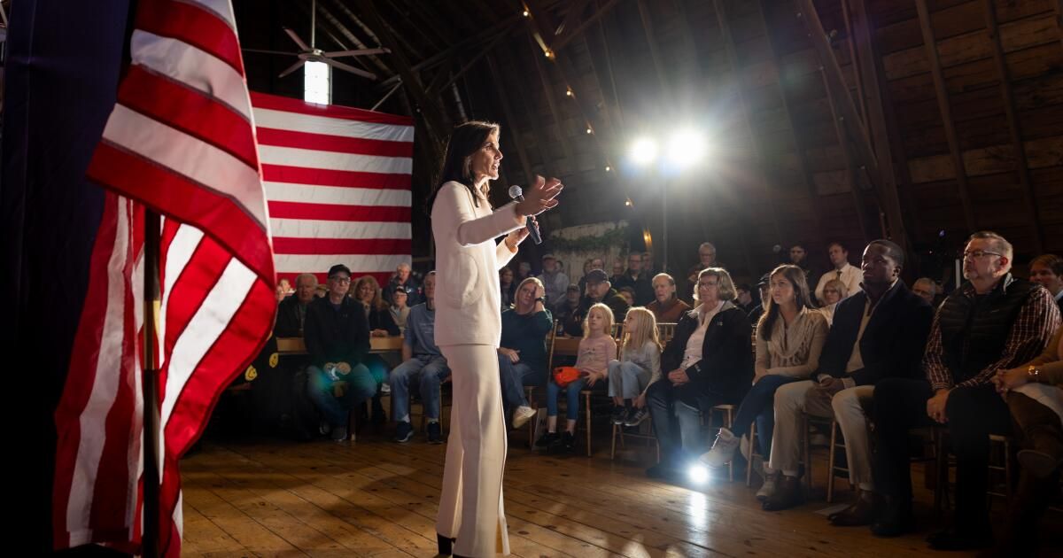 1385764-pol-nikki-haley-iowa-jlc-1209-53008.jpg