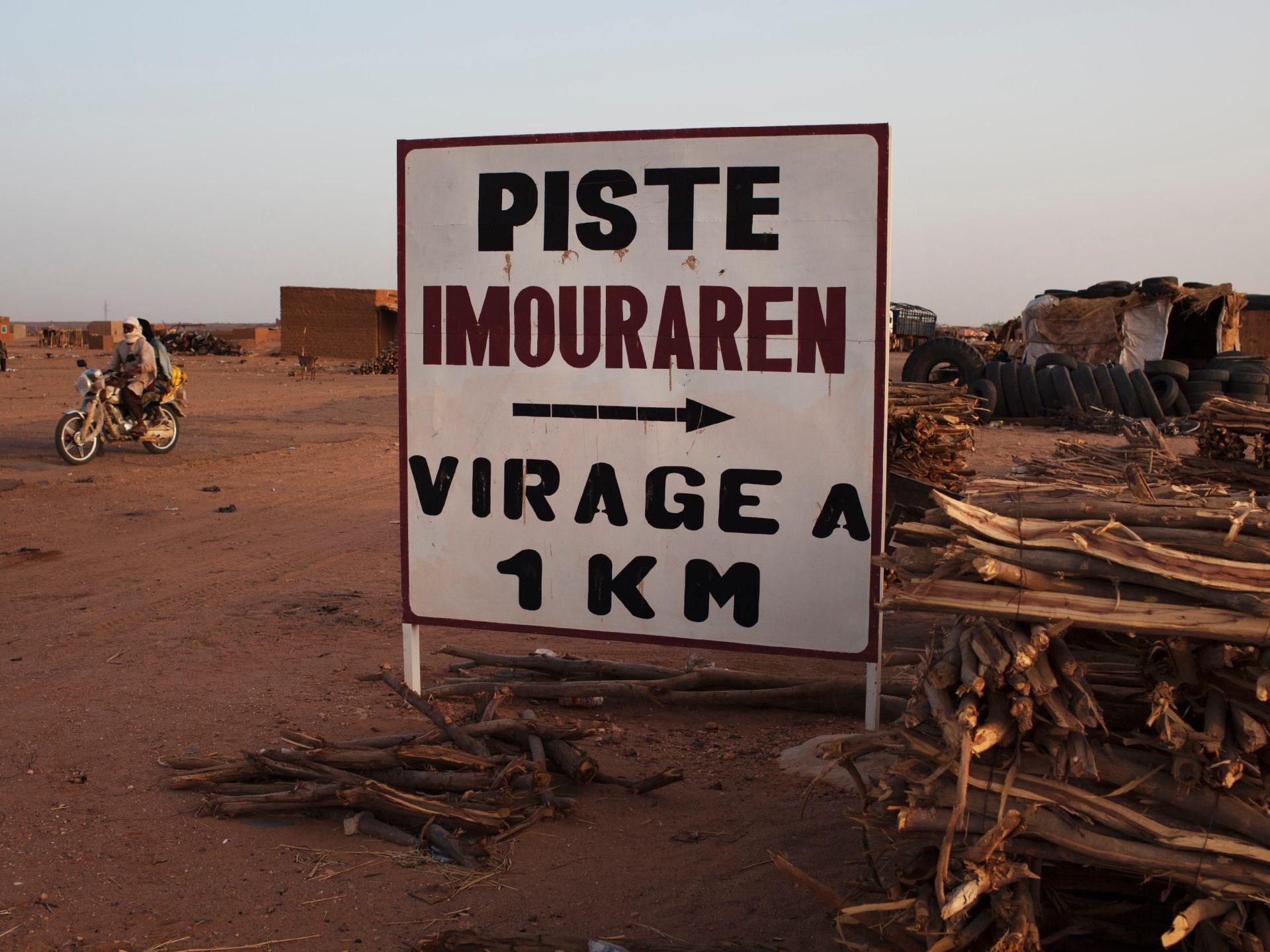 2014-02-05T000000Z_684420967_GM1EA240AY501_RTRMADP_3_NIGER-AREVA-1718963110.jpg